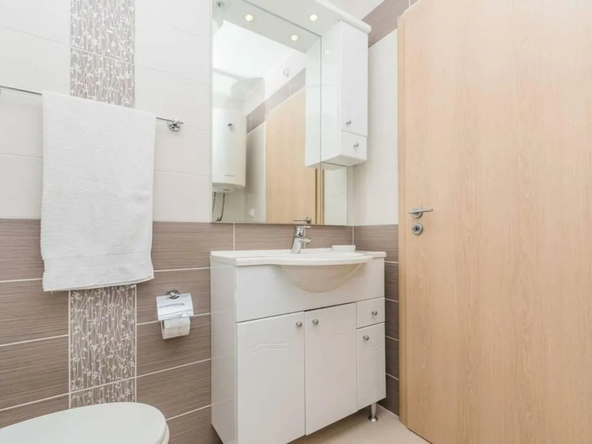 Apartment F-4 Klimno