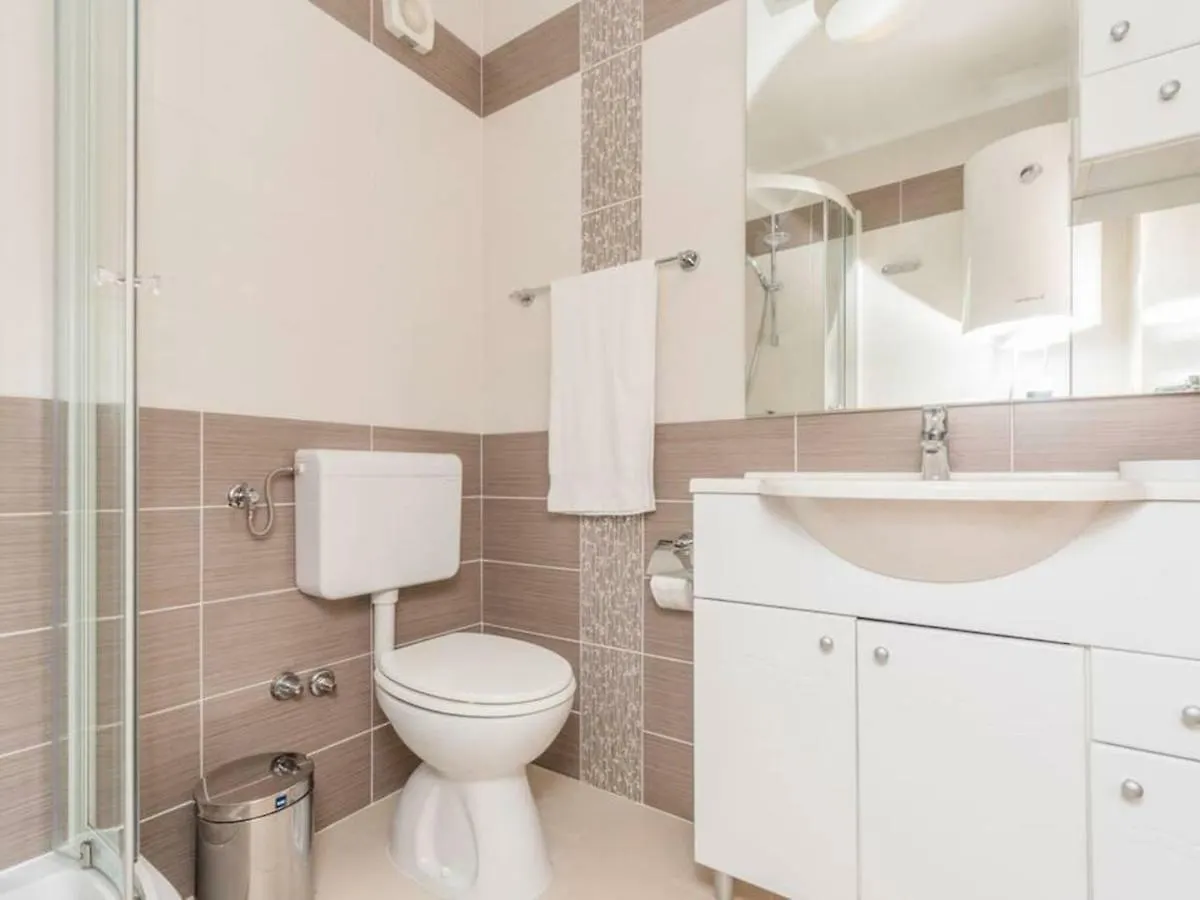 Apartment F-4 Klimno Chorvatsko